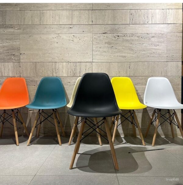 Chaise Eames - Image 19