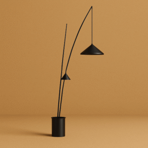 lampadaire arc avec abat-jour conique.