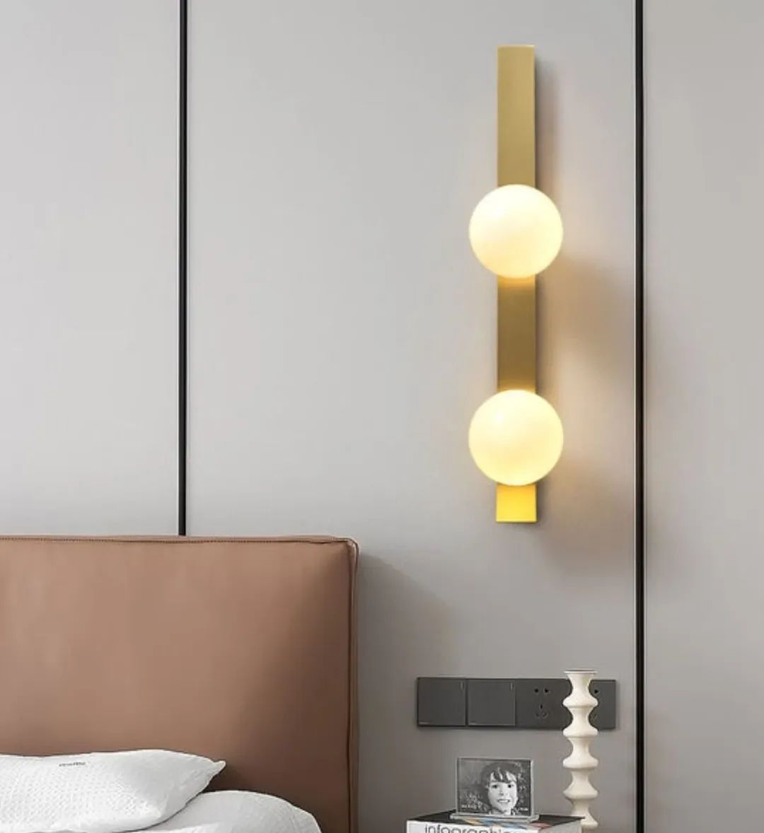 Applique murale moderne à deux globes - Image 3