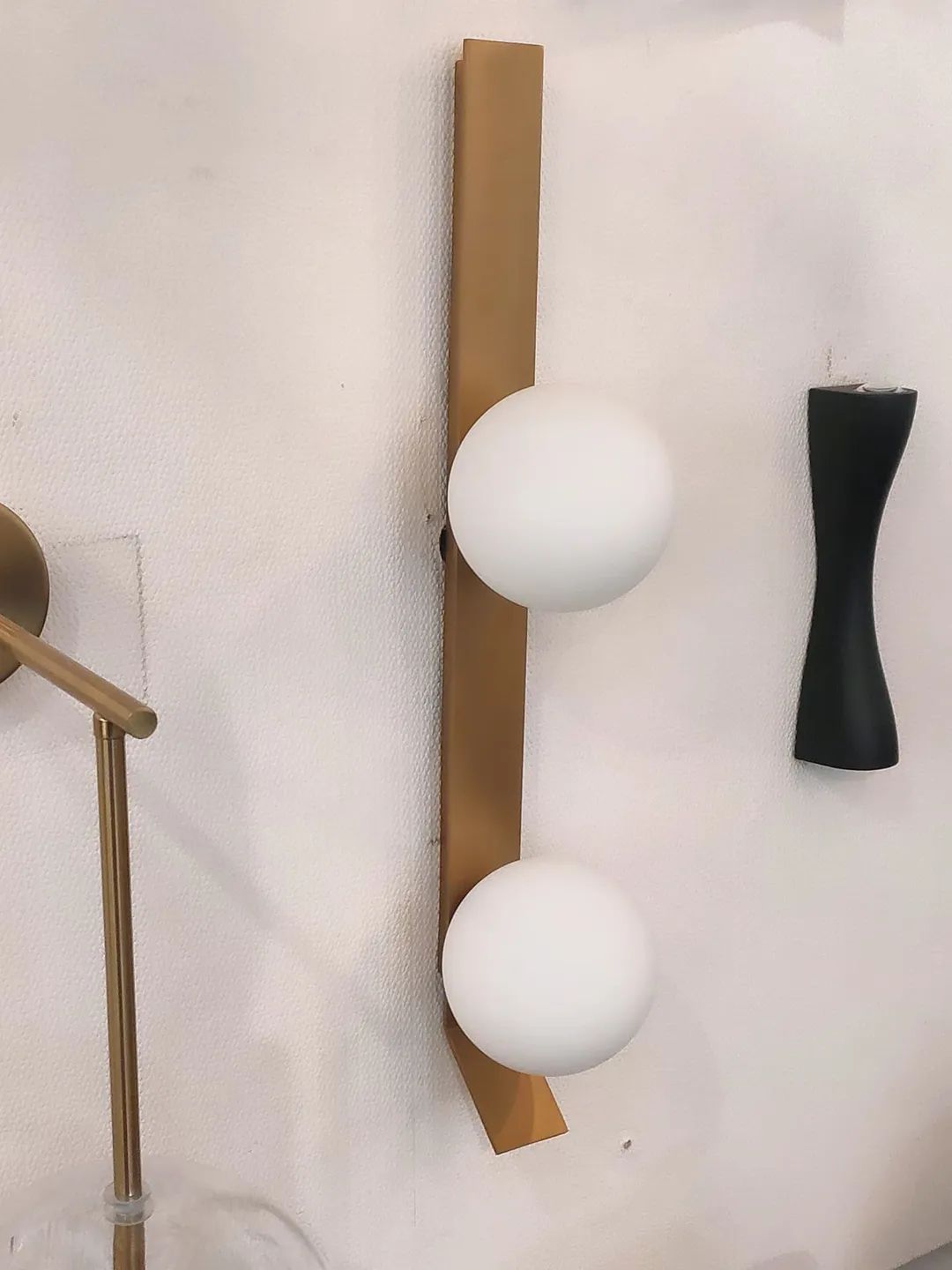 Applique murale moderne à deux globes - Image 9