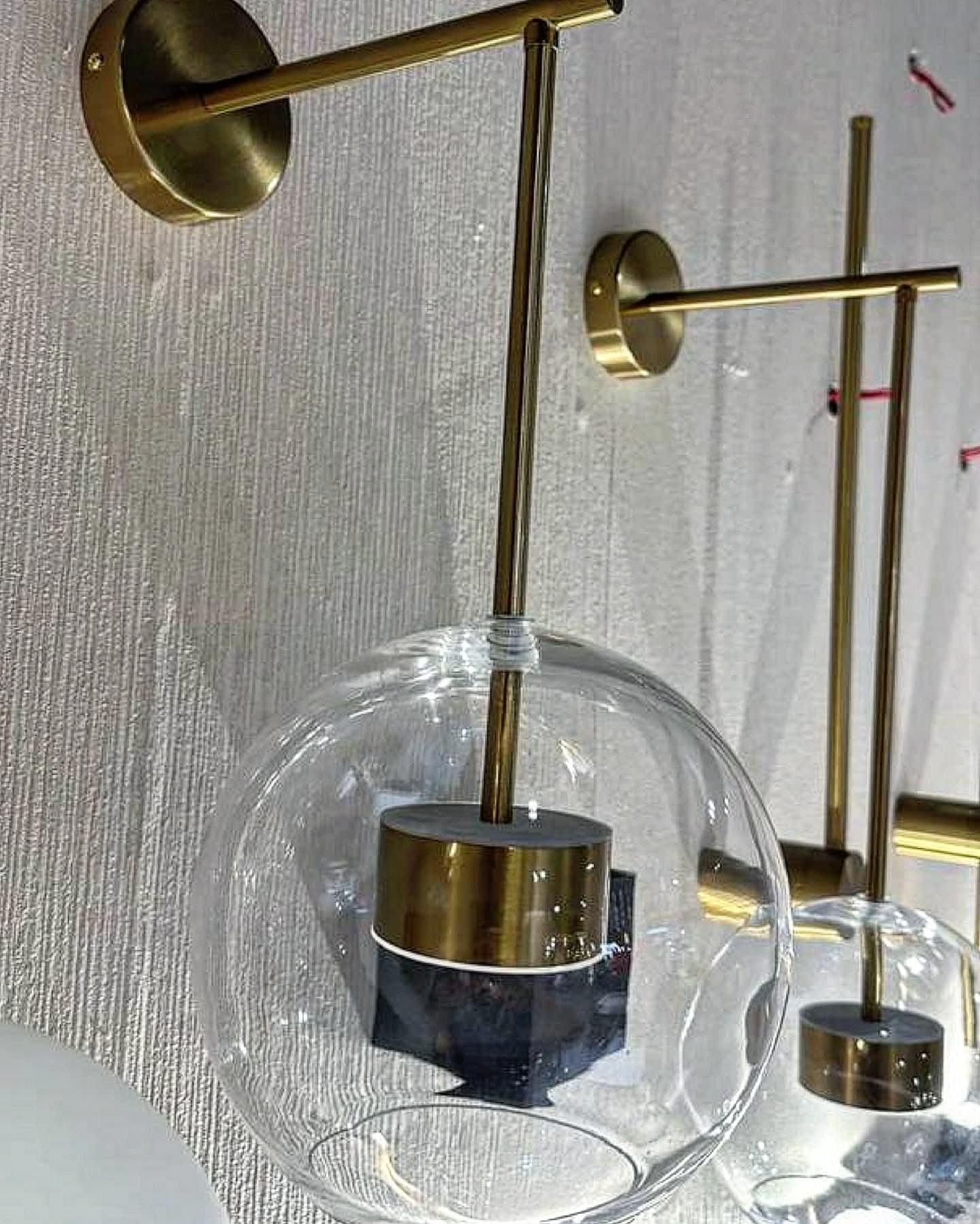 Applique murale design LED dorée - Image 7