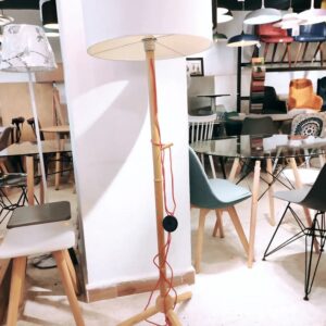 Lampadaire sur pied bois