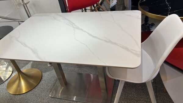 Table rectangulaire en quartz artificiel 120×70 - Image 2