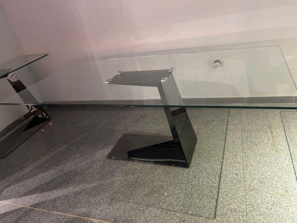 Table en verre avec pied chromé - Image 7