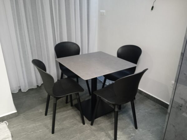 Table carrée en quartz artificiel 70*70 - Image 5