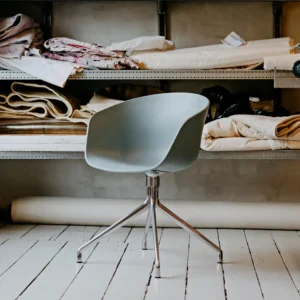 Chaise Hay Pivotante en PP