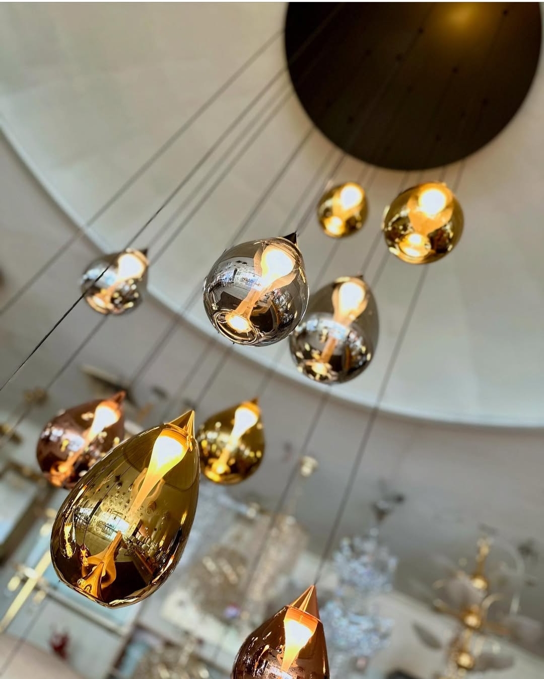 Suspension en verre en forme de poire