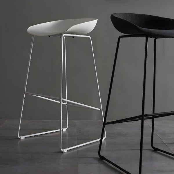 Tabouret Hay Haut – Pieds Métal (Blanc, Noir) & Assise en Polypropylène