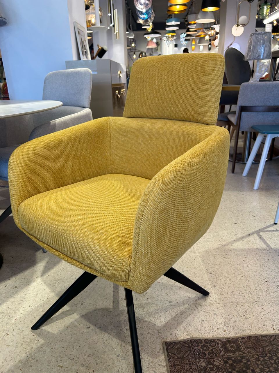 Fauteuil Pivotant Design Scandinave - Image 6