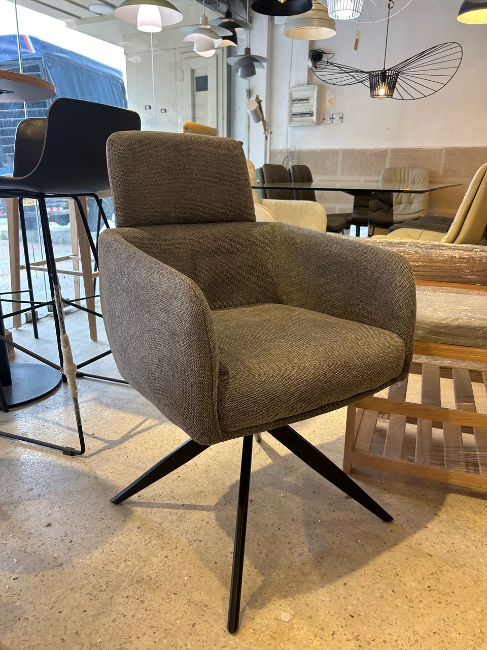 Fauteuil Pivotant Design Scandinave - Image 7