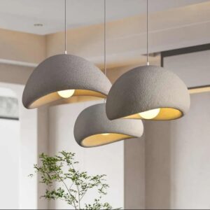 Suspension Design Organique en Pierre Grise – Style Wabi-Sabi