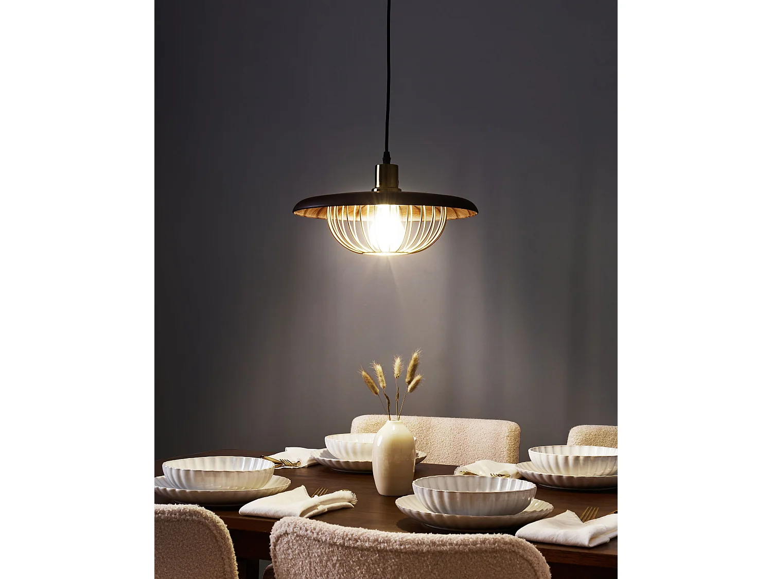 Suspension Industrielle Métal Noir et Cage Cuivrée