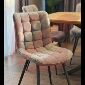 Chaise Design Moderne "Zenith" – Confort Capitonné