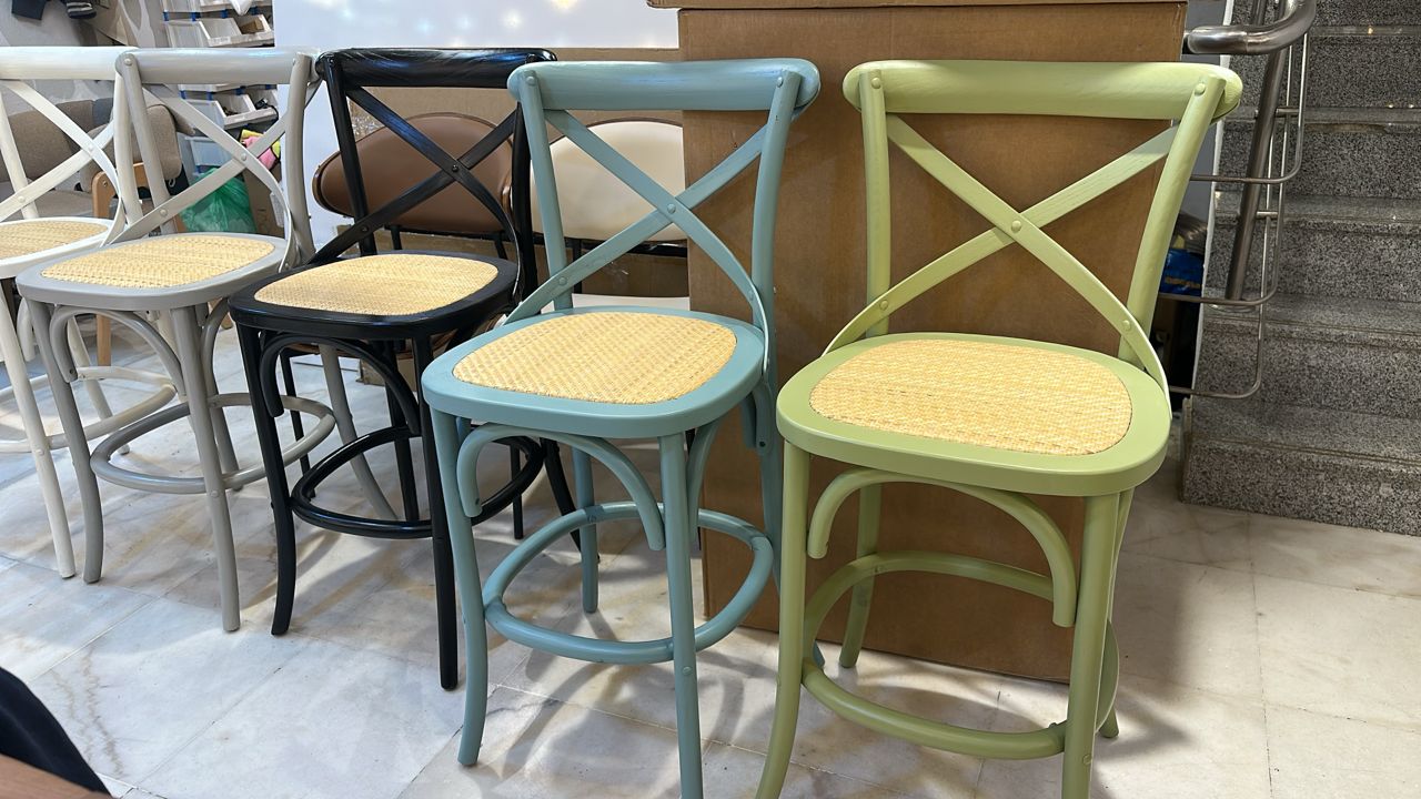 Chaise Bistrot haute couleur laqué - Image 32