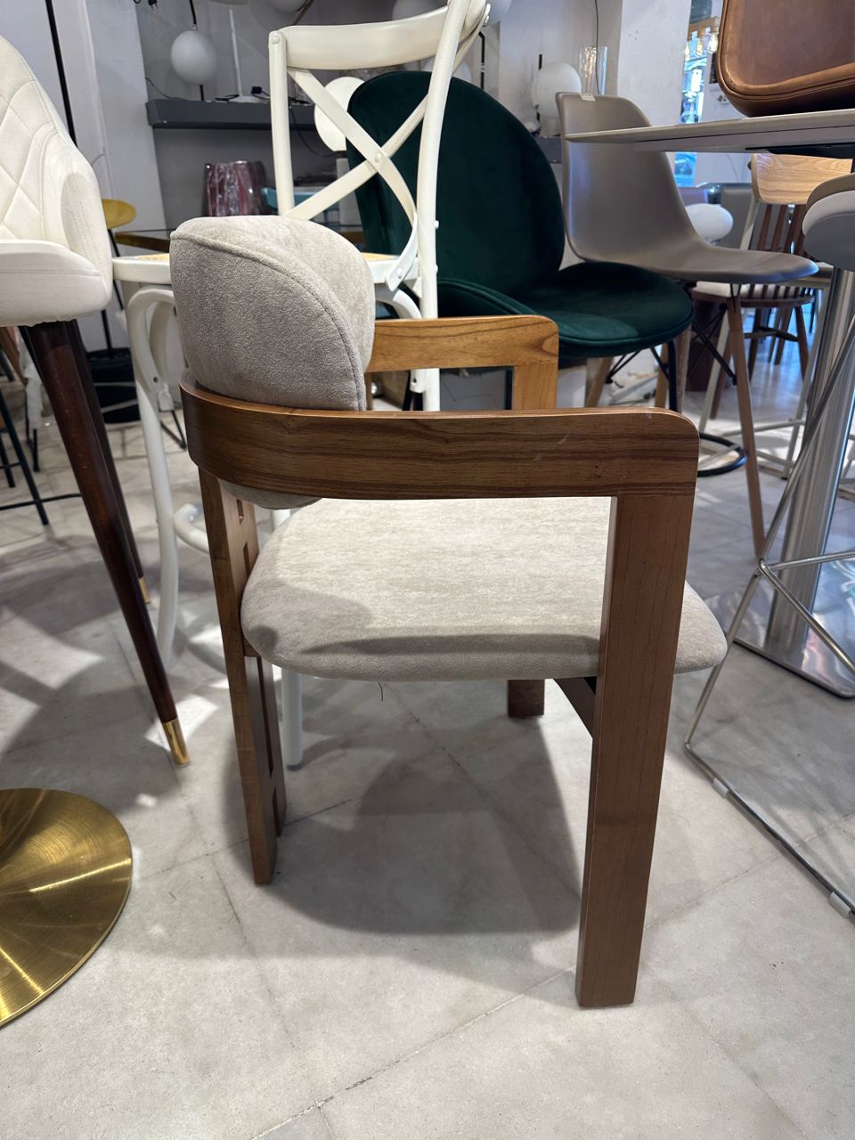Chaise de salle à manger moderne avec accoudoirs - Image 15