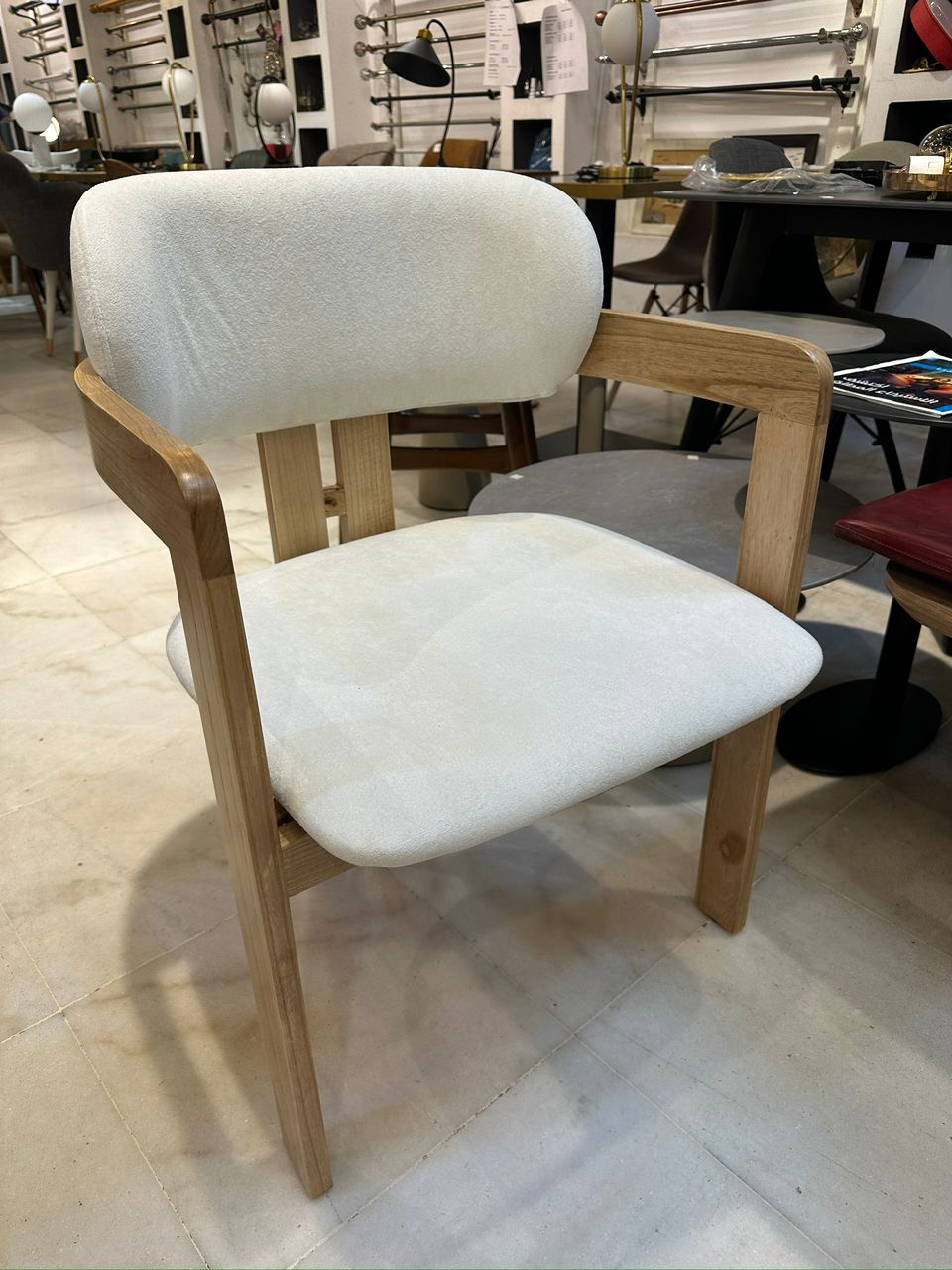 Chaise de salle à manger moderne avec accoudoirs - Image 11