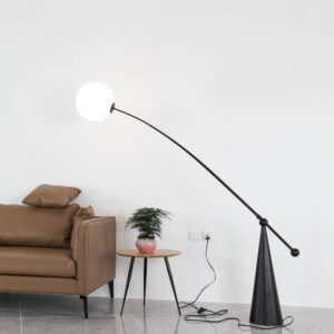 LAMPADAIRE SCULPTURAL ASYMÉTRIQUE