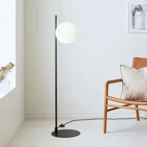 Lampadaire Design avec Sphère Opaline – Disponible en 120 cm et 180 cm